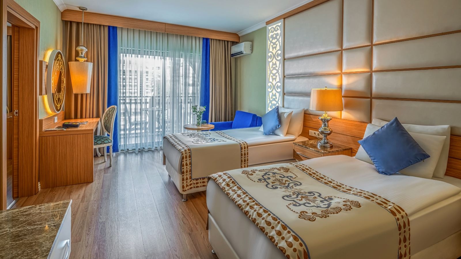 quattro beach spa & resort