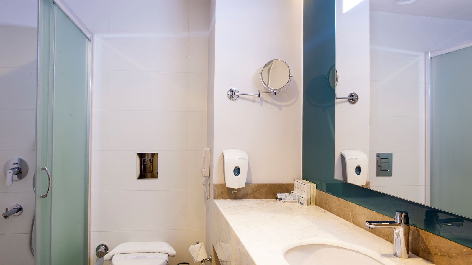 rooms-family-room-with-bunkbed