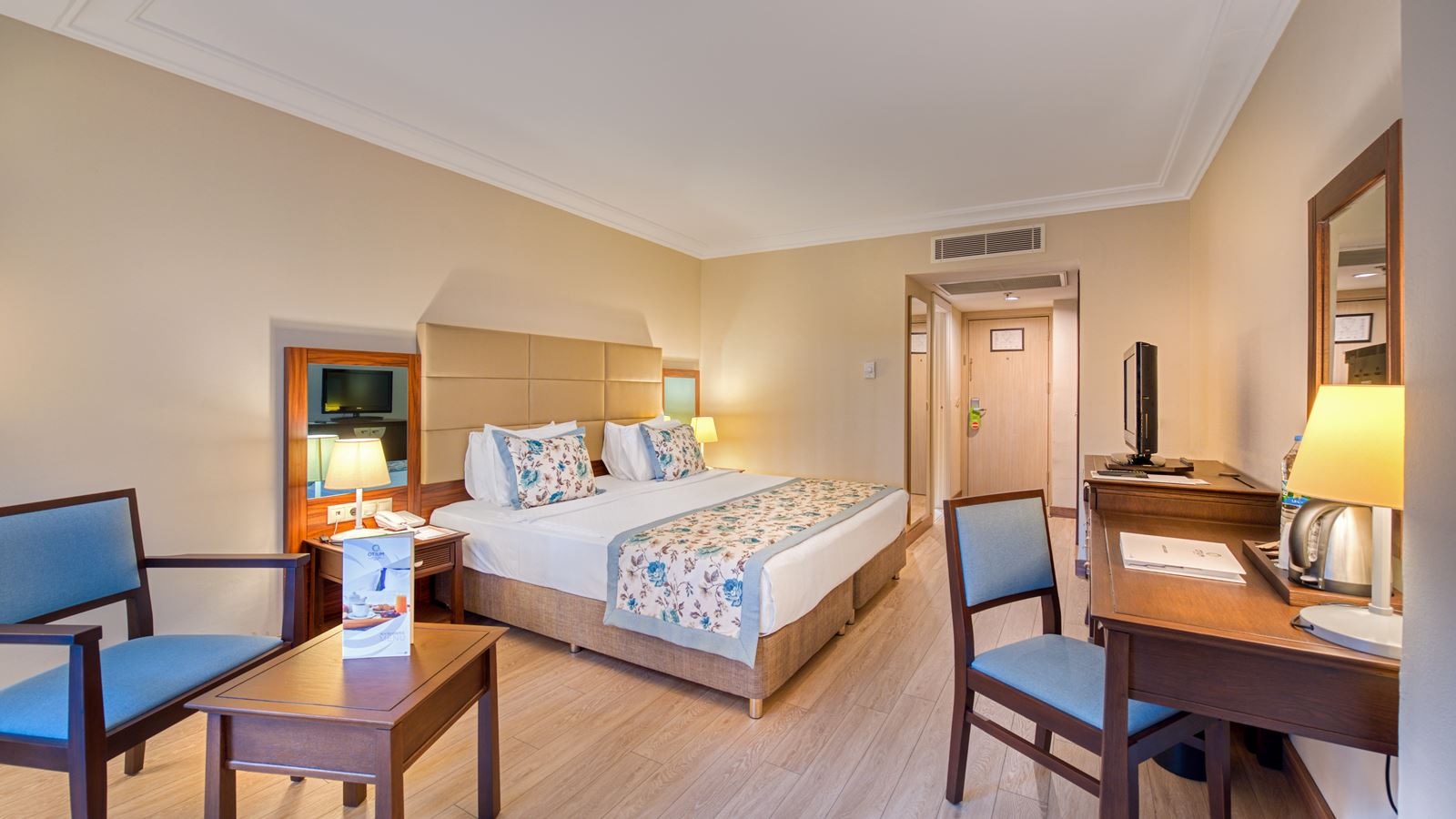 rooms-bungalow-family-room