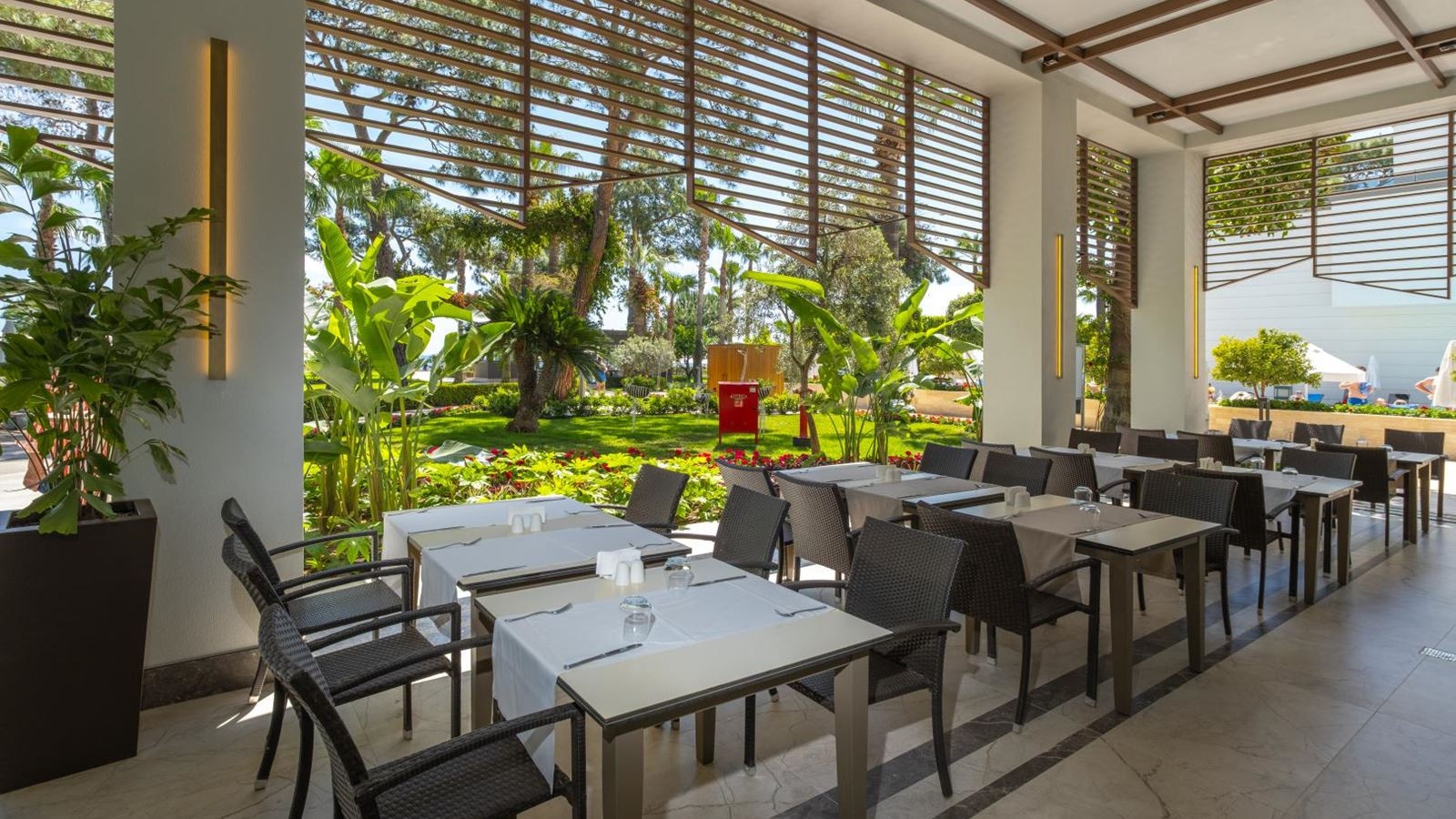 restaurants-main-restaurant