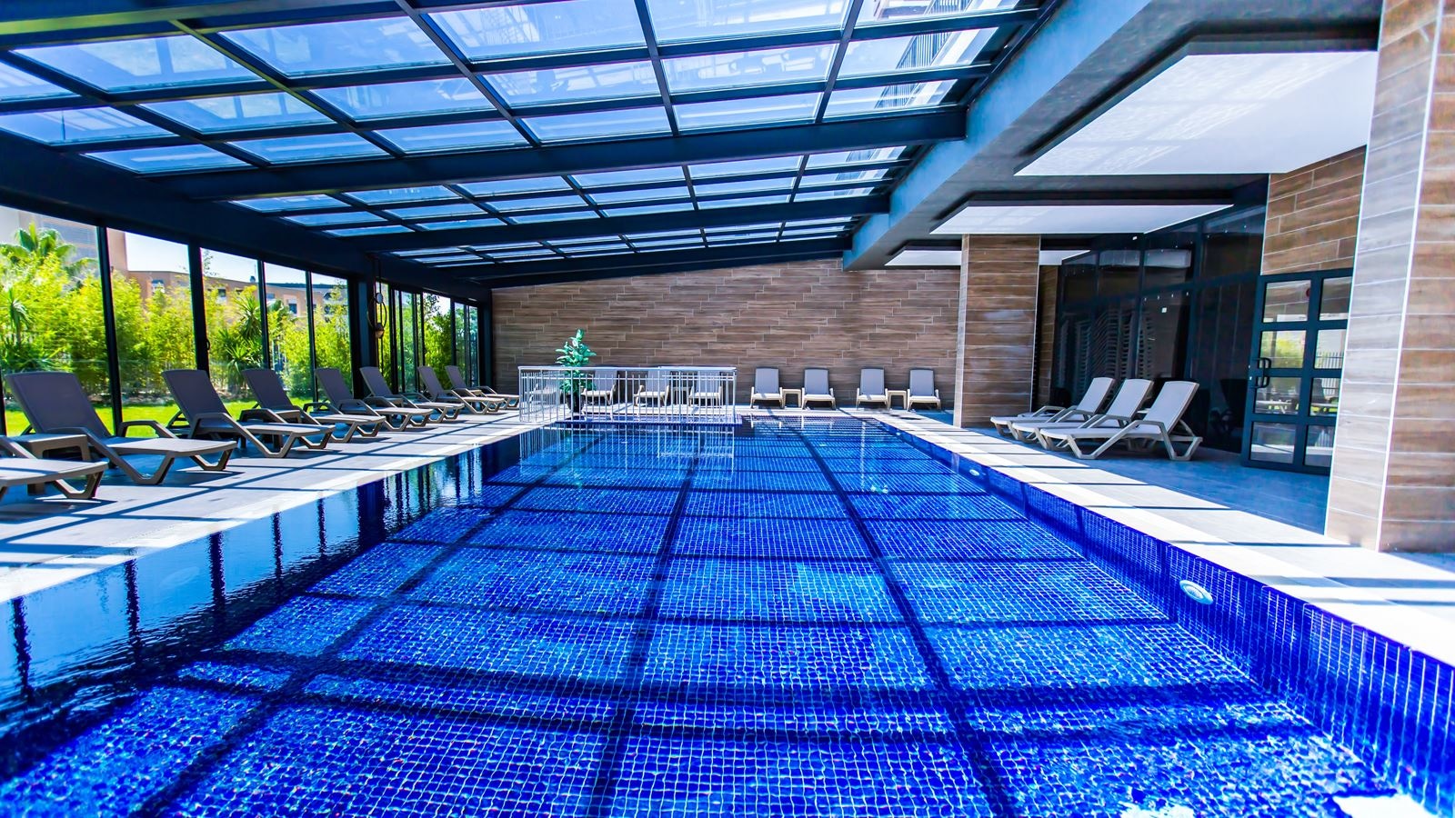 pools-indoor-pool