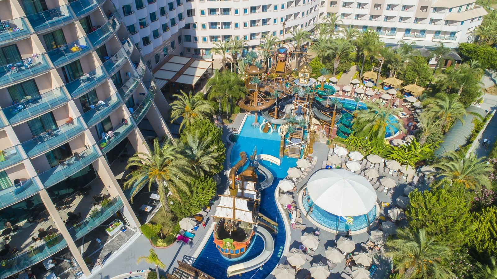 water-park-outdoor-pool