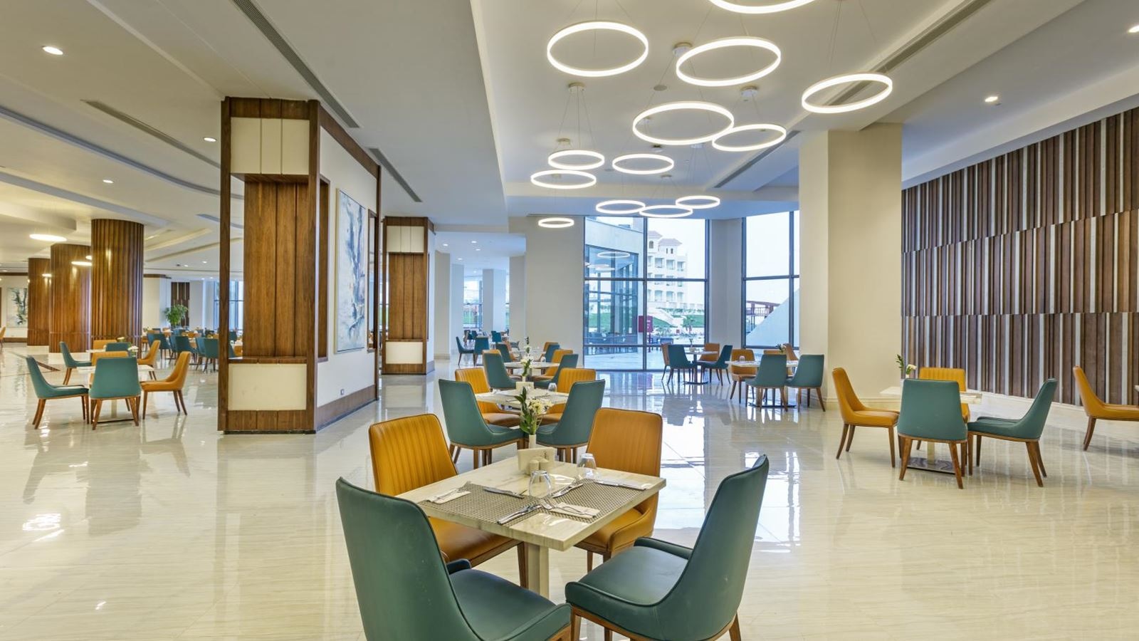 restaurants-main-restaurant