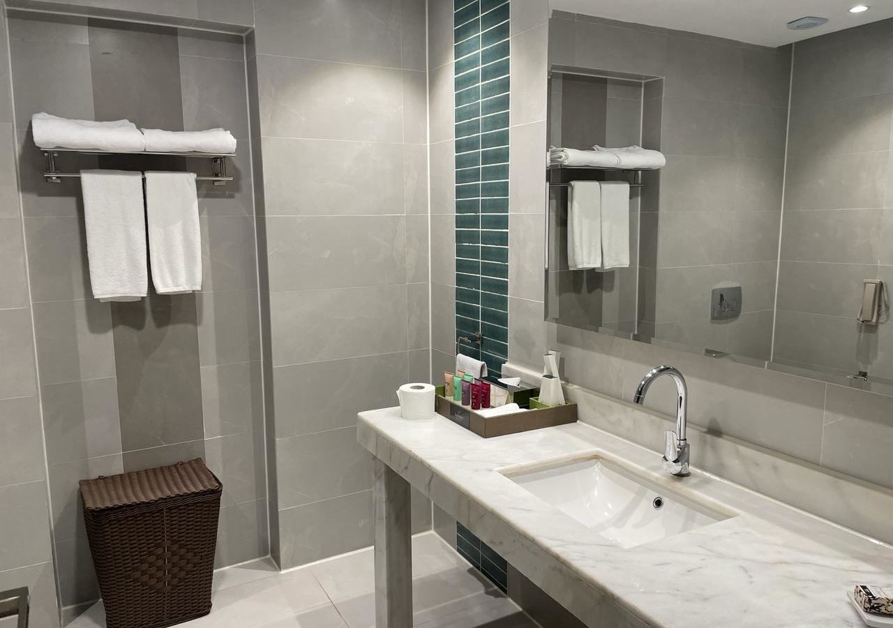 rooms-main-building-junior-suite-pool-view